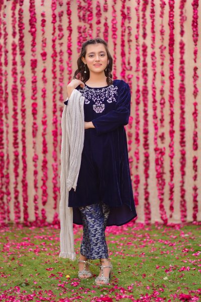 Pakistani-kids-clothes-velvet-formal-wear