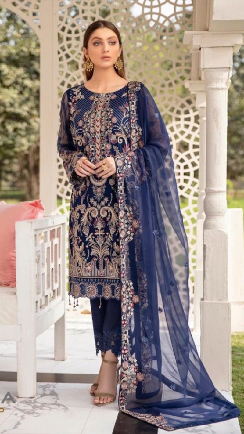 Ready made Pakistani clothes online