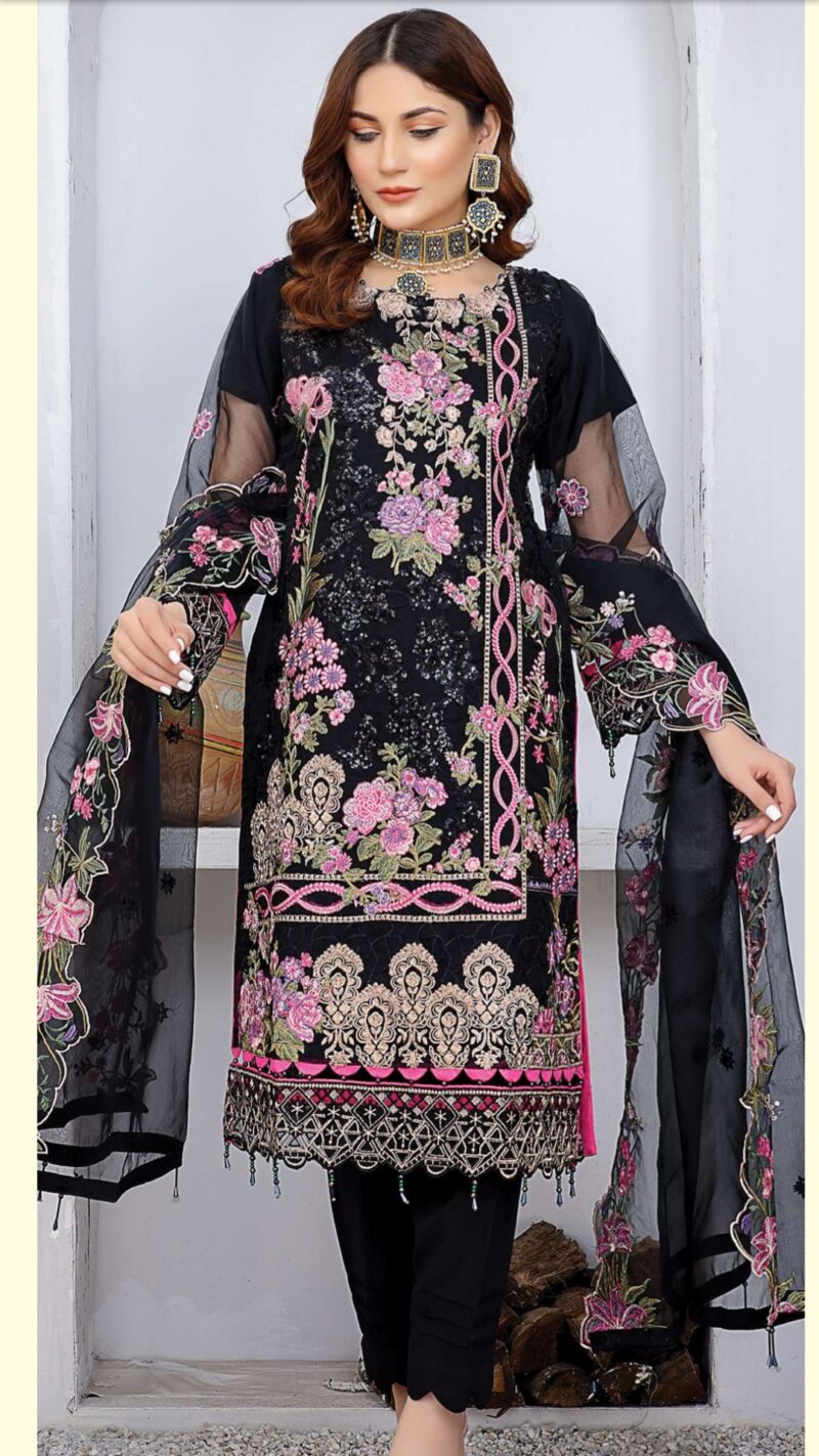 READY MADE PAKISTANI CLOTHES ONLINE